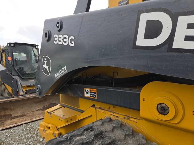 2018-deere-333g-image-21