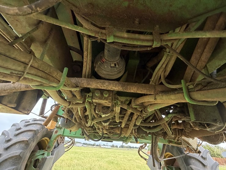 2010-john-deere-4830-image-40