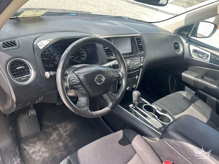 2019-nissan-pathfinder-image-18