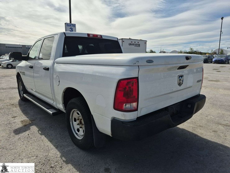 2015-dodge-1500-image-7