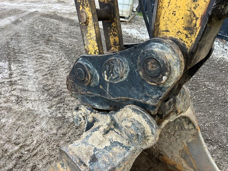 caterpillar-312cl-image-11