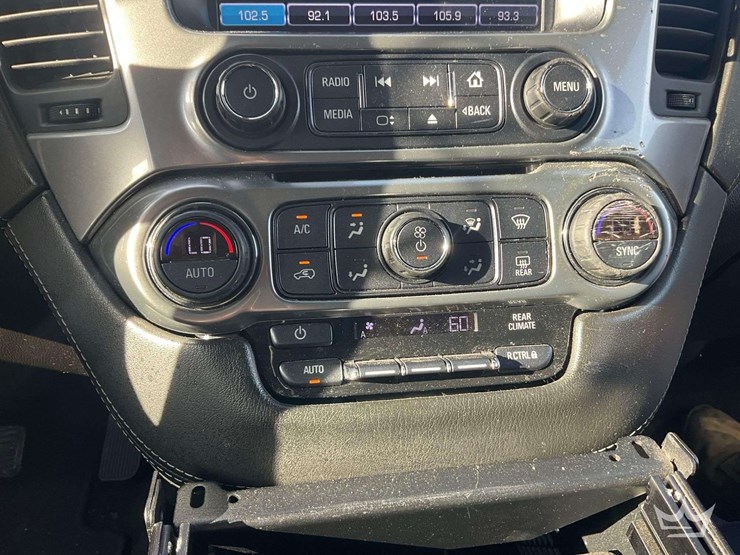 2018-chevrolet-tahoe-image-16