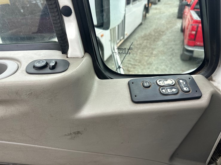 2015-international-prostar-image-29