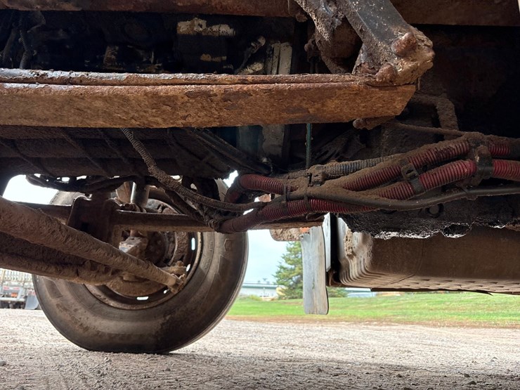 2013-western-star-4900sa-image-59