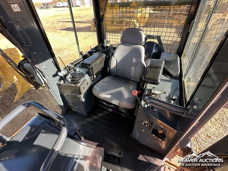 john-deere-8-image-53