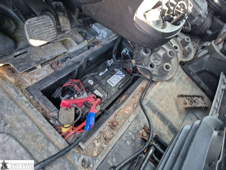non-operable-2014-ram-promaster-cargo-van-image-17