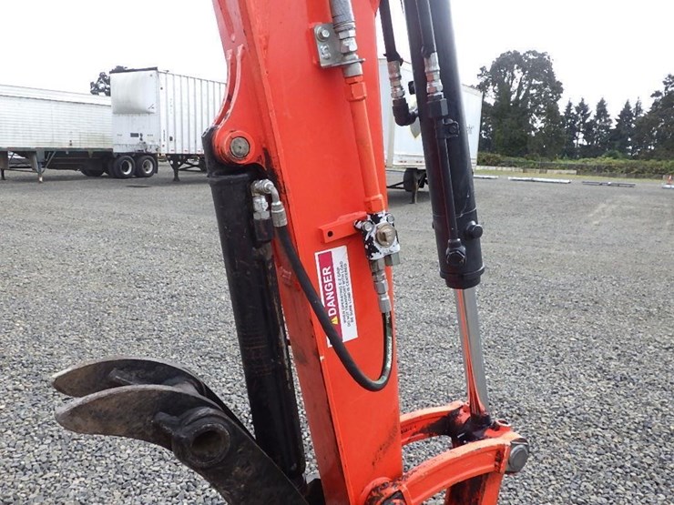 kubota-u55-5-image-31