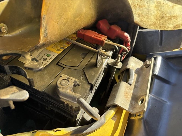 komatsu-pc30mr-1-image-32