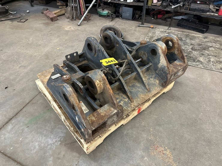 deere-644k-image-2