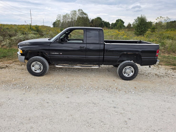 #25320-•-2001-dodge-ram-pickup-pickup-truck-image-8