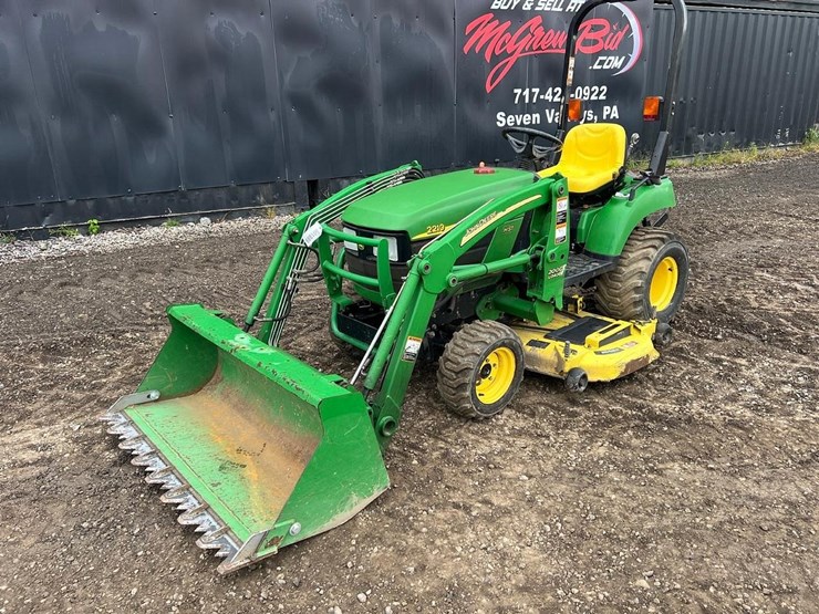 john-deere-2210-image-2