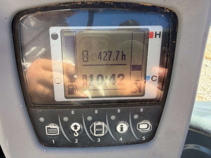 2023-kubota-kx033-4-image-39