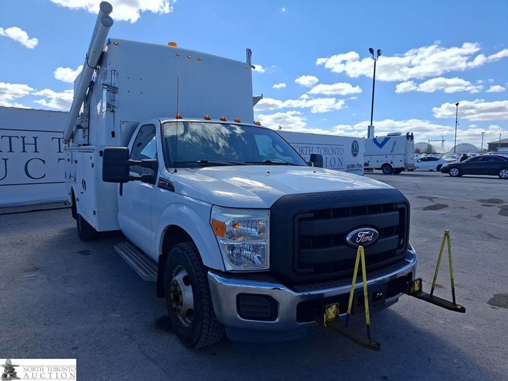 2011-ford-f350-image-3