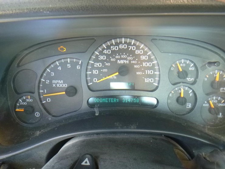 2003-chevrolet-2500hd-image-14