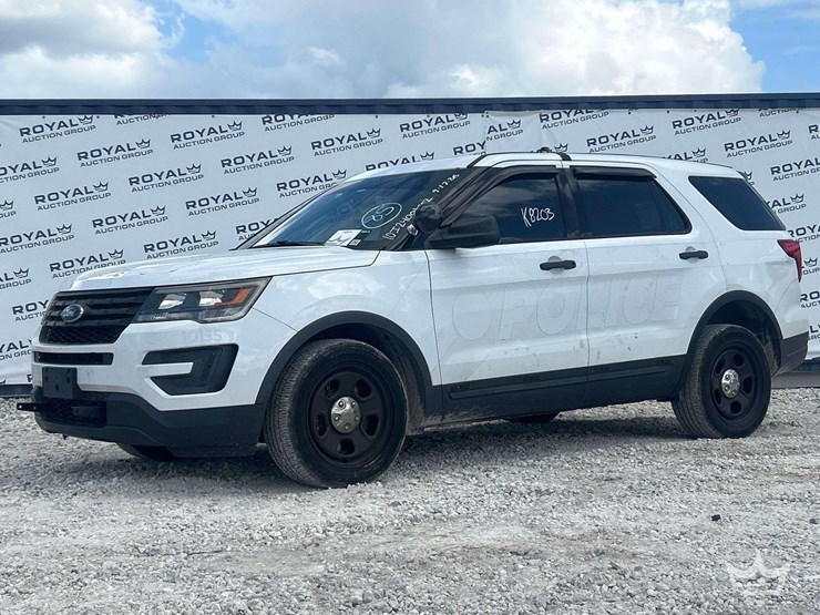 2018-ford-explorer-image-1