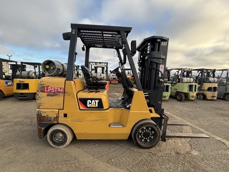 2020-caterpillar-gc40k-image-7