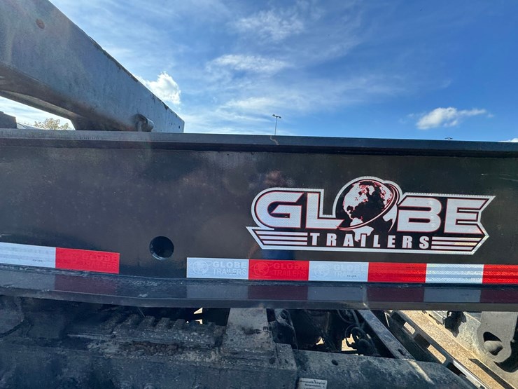 2022-globe-lowboy-image-71