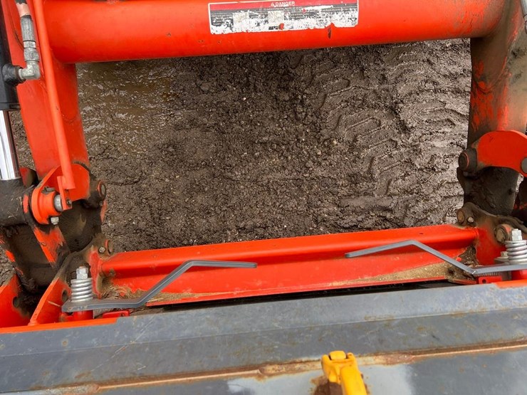 2017-kubota-l47-image-11