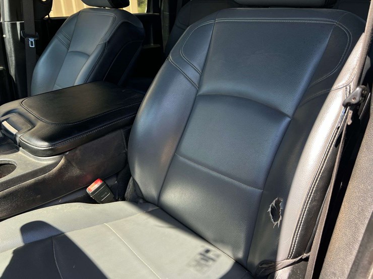 2022-dodge-2500-image-21