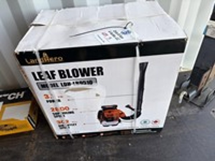 #8691-•-land-hero-back-pack-blower-image-1