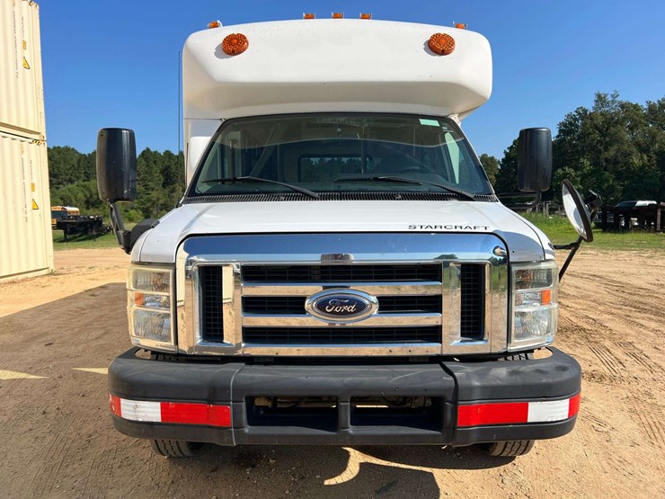 2012-ford-e350-image-5