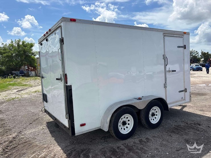 2005-12ft-t/a-enclosed-cargo-trailer-image-2