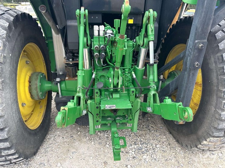 john-deere-6145m-image-17