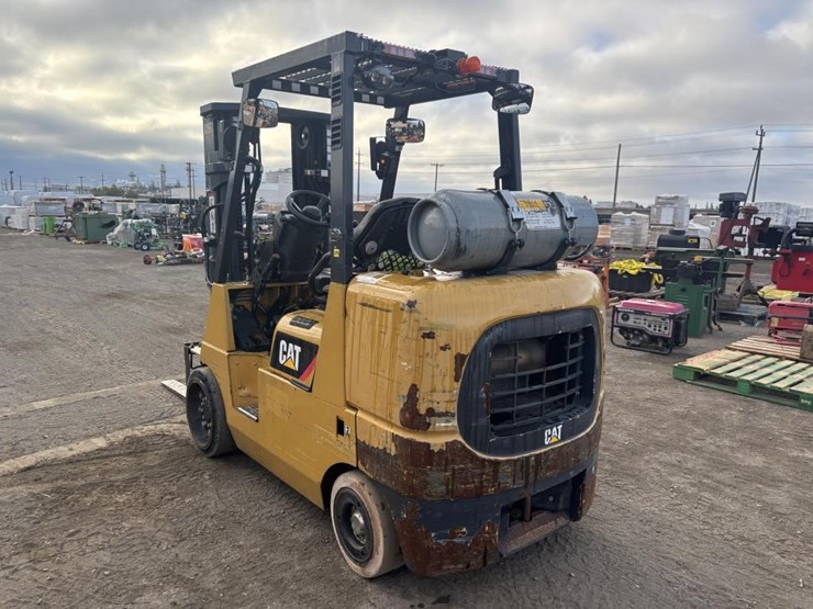 2020-caterpillar-gc40k-image-4
