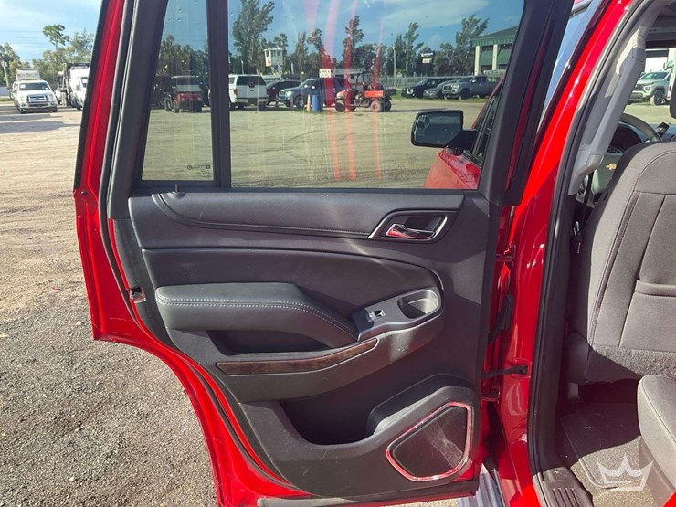2018-chevrolet-tahoe-image-20