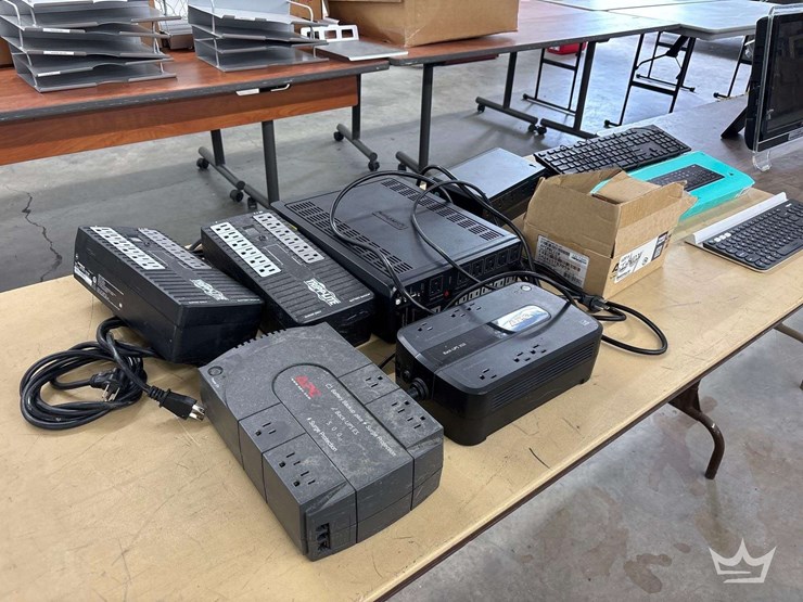 4-msi-cp,-1-hp-probook,-ups.-image-5