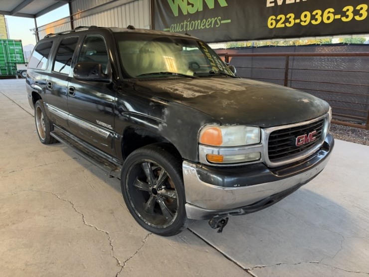 2005-gmc-yukon-xl-image-2