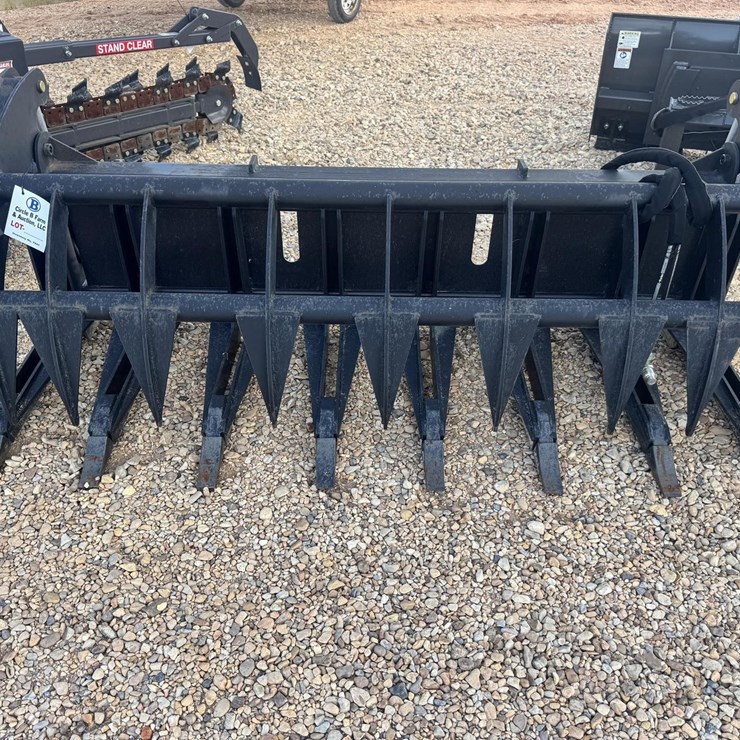 #8714 • Skid Steer Grapple 84"