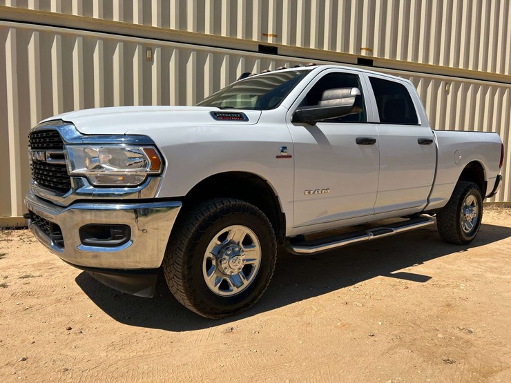 2022-dodge-2500-image-1