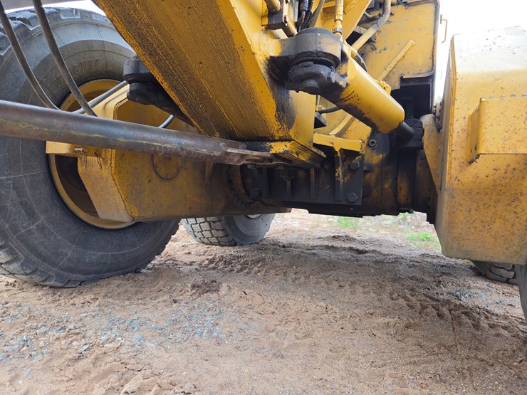 deere-772bh-image-53