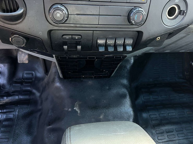 2015-ford-f250-image-16
