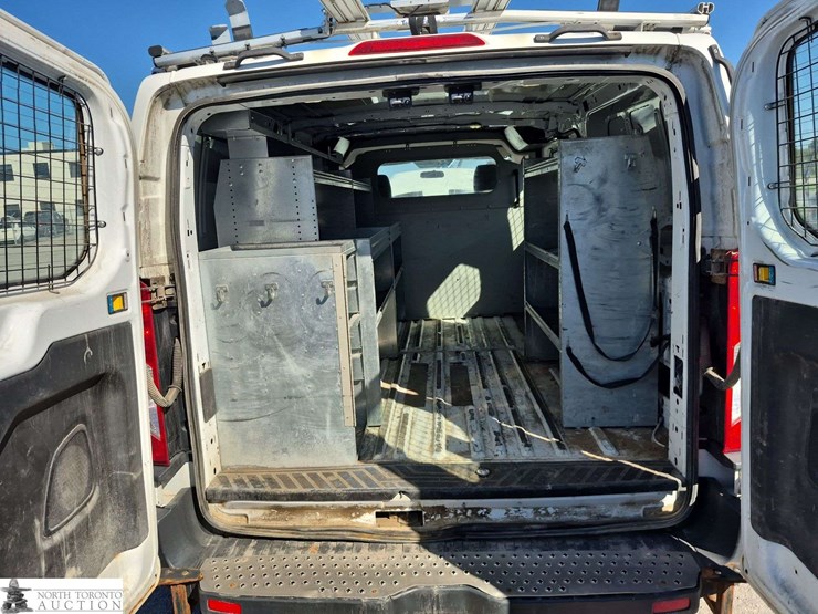 2015-ford-transit-image-22