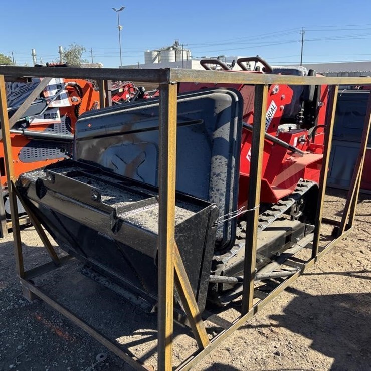 AGT SDA-140T Skid Steer Track Loader
