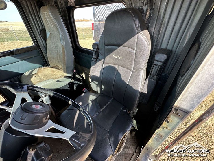 kenworth-t800b-image-7