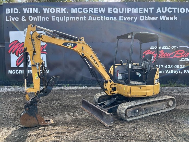 2012-caterpillar-303-image-1