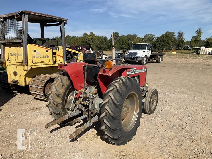 massey-ferguson-220-image-3