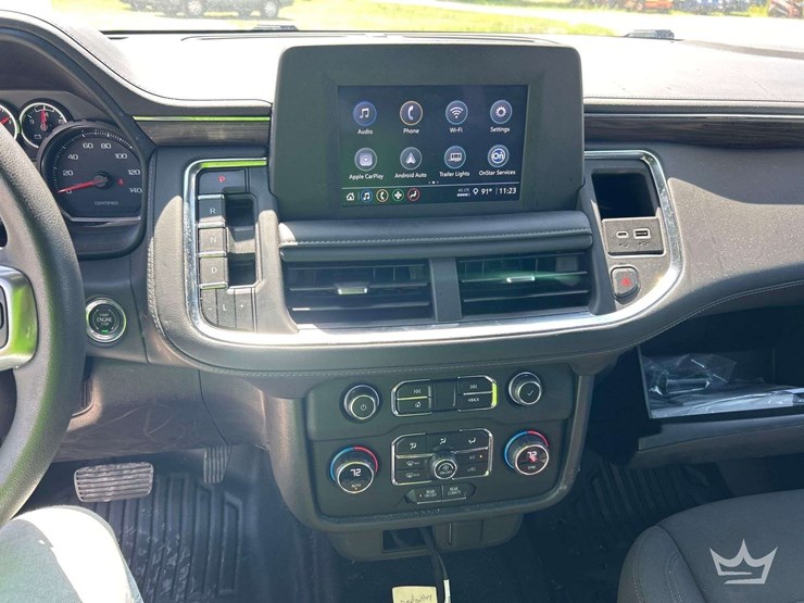 2023-chevrolet-tahoe-image-13