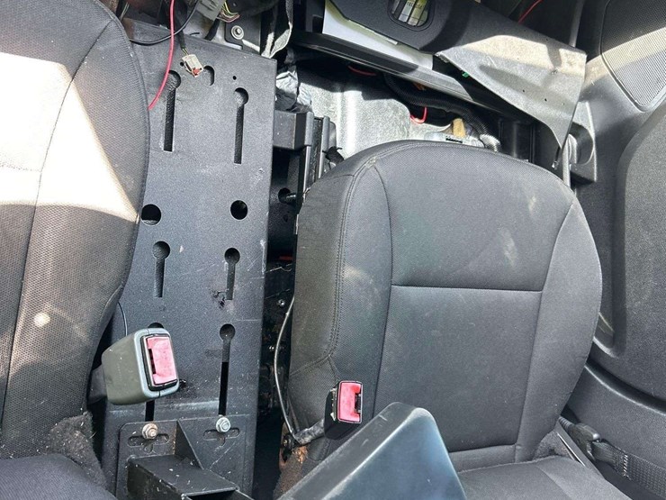2018-ford-explorer-image-22