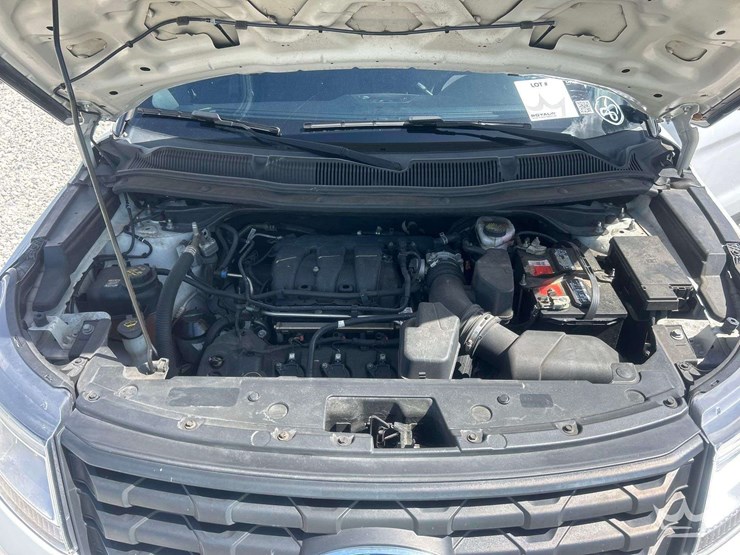 2018-ford-explorer-image-7