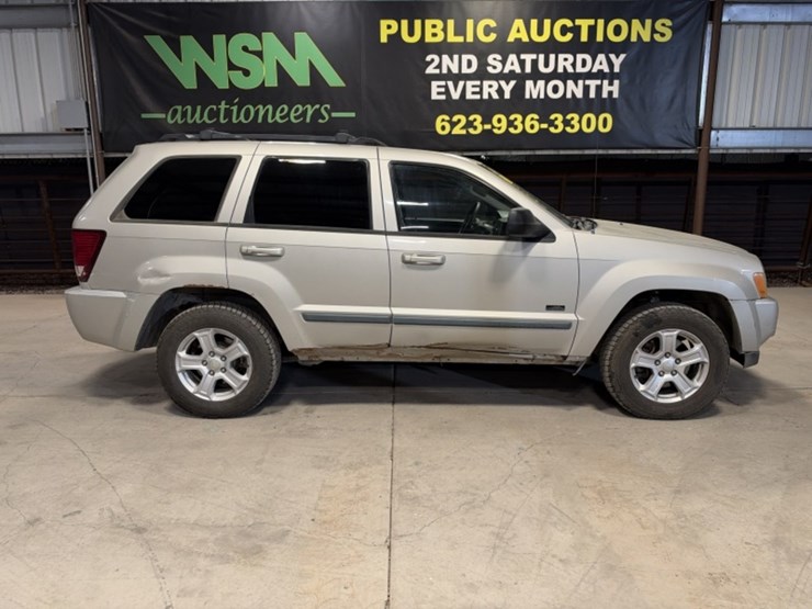 2007-jeep-grand-cherokee-laredo-image-1