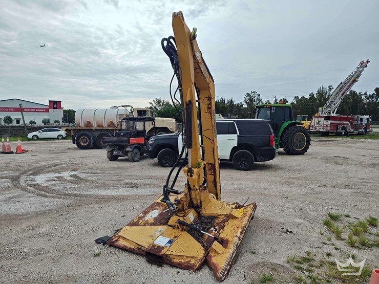 john-deere-6115m-image-11