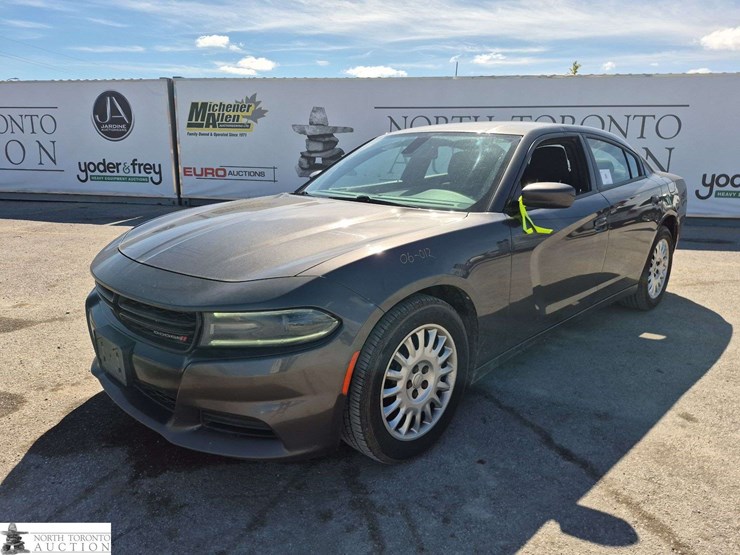 2017-dodge-charger-image-1
