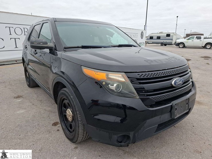 2015-ford-explorer-image-3