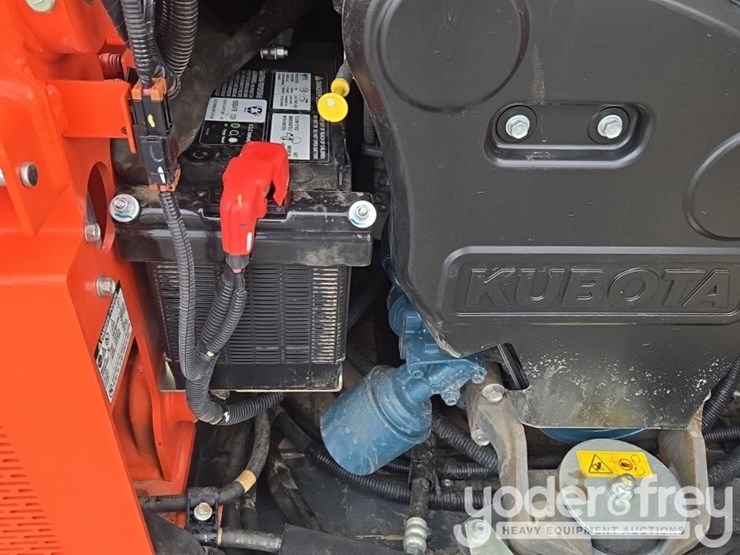 2024-kubota-ssv65-image-30