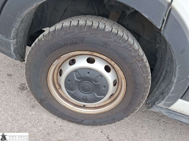 2019-ford-transit-image-22