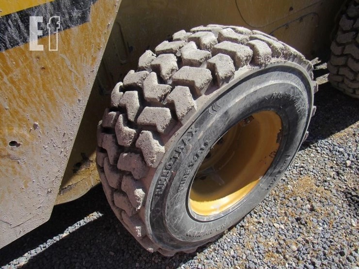 2014-caterpillar-272d-image-11